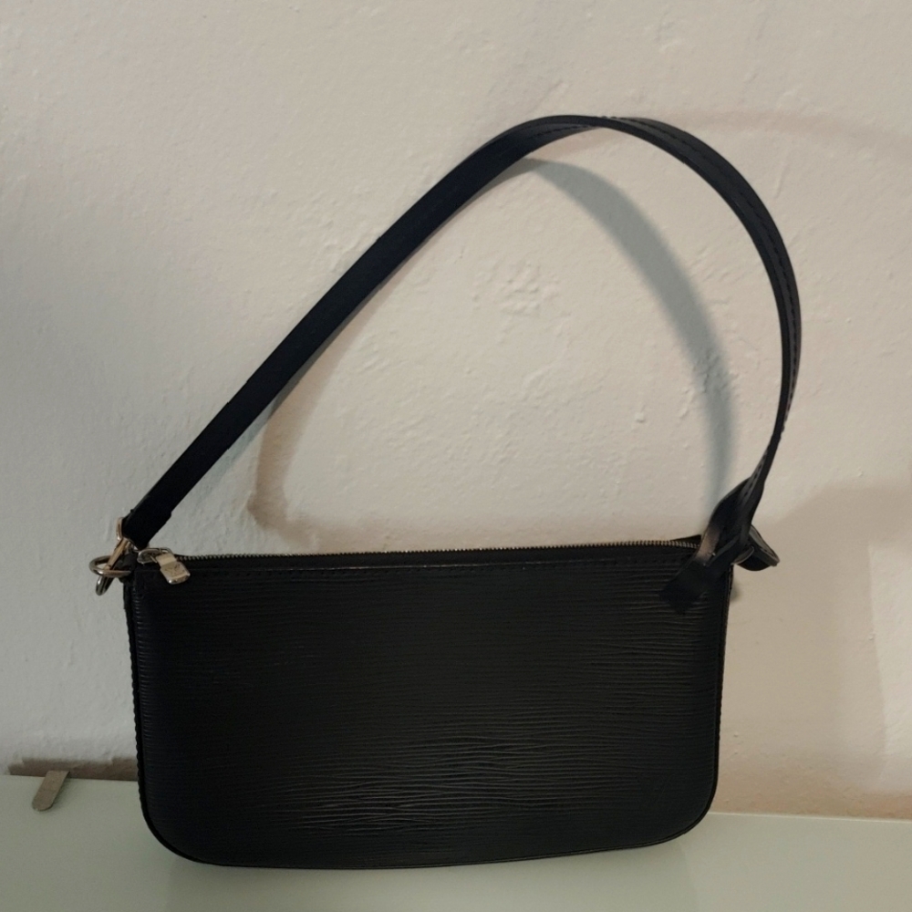 Louis Vuitton Pochette Accessories NM